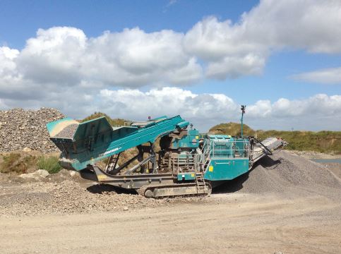 1150-maxtrak-crushing-limestone-shale Powerscreen Maxtrak 1150 crushing limestone and shale