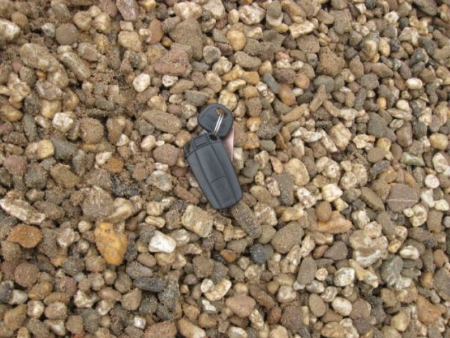 warrior-1800-screen-mid-size-product-gravel Mid-sized product from Warrior screen