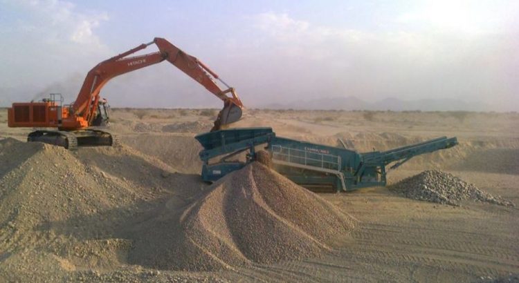 warrior-2400-river-bed-material-screening Warrior screening river bed material