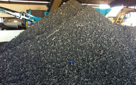 warrior-800-mid-sized-cast-iron-slag Mid sized material screened from Warrior 800.